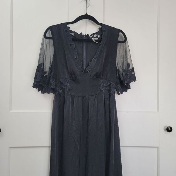 Wild honey black lace maxi dress, medium - Picture 9 of 9